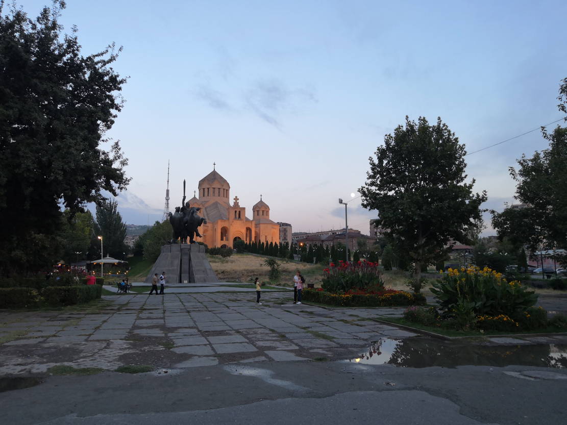 Исторический центр Еревана с профессиональным историком