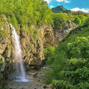 Медовые водопады, или великолепная пятерка и гора Кольцо